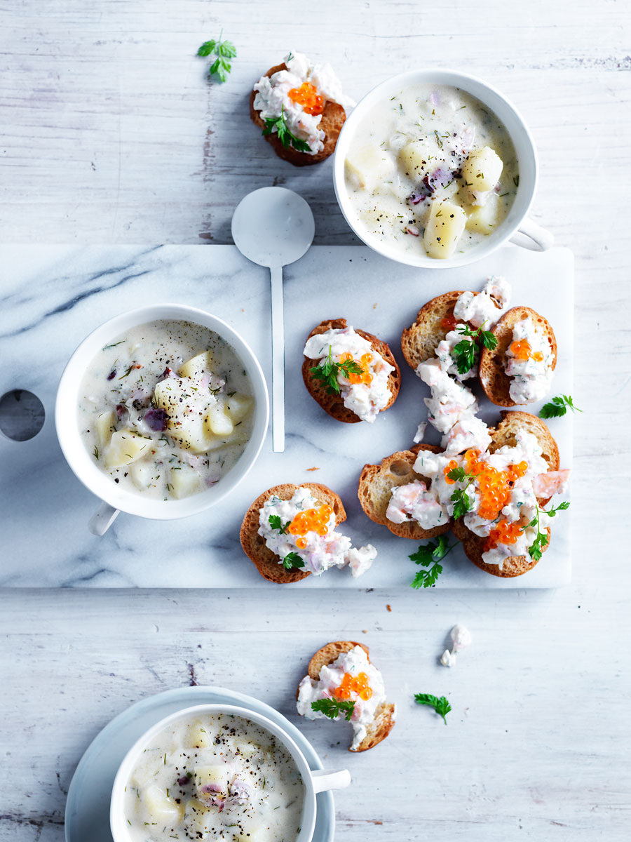 20150325Potato-and-bacon-soup-with-skagen-prawn-toasts