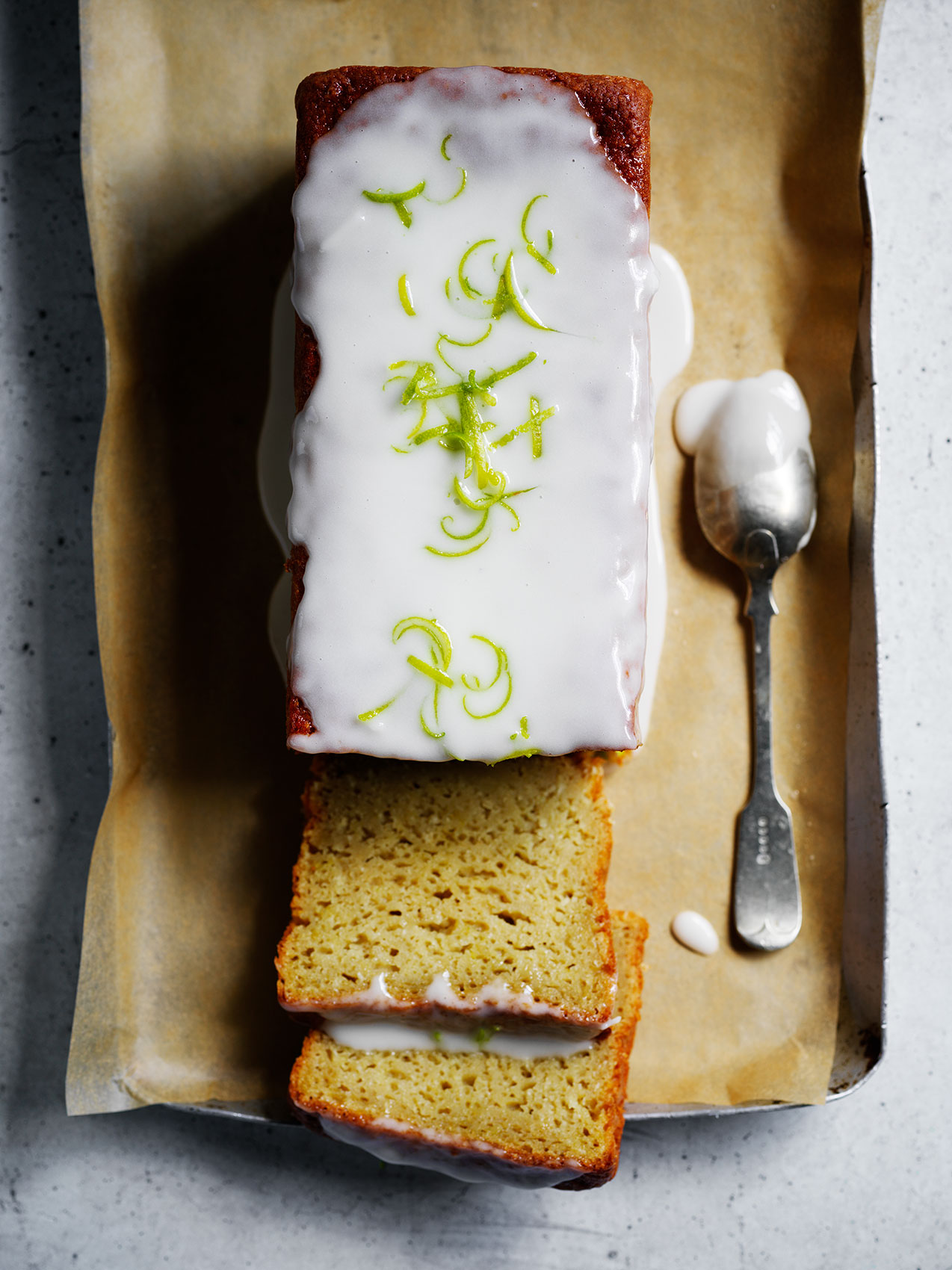 20220510_Lime-and-coconut-loaf01
