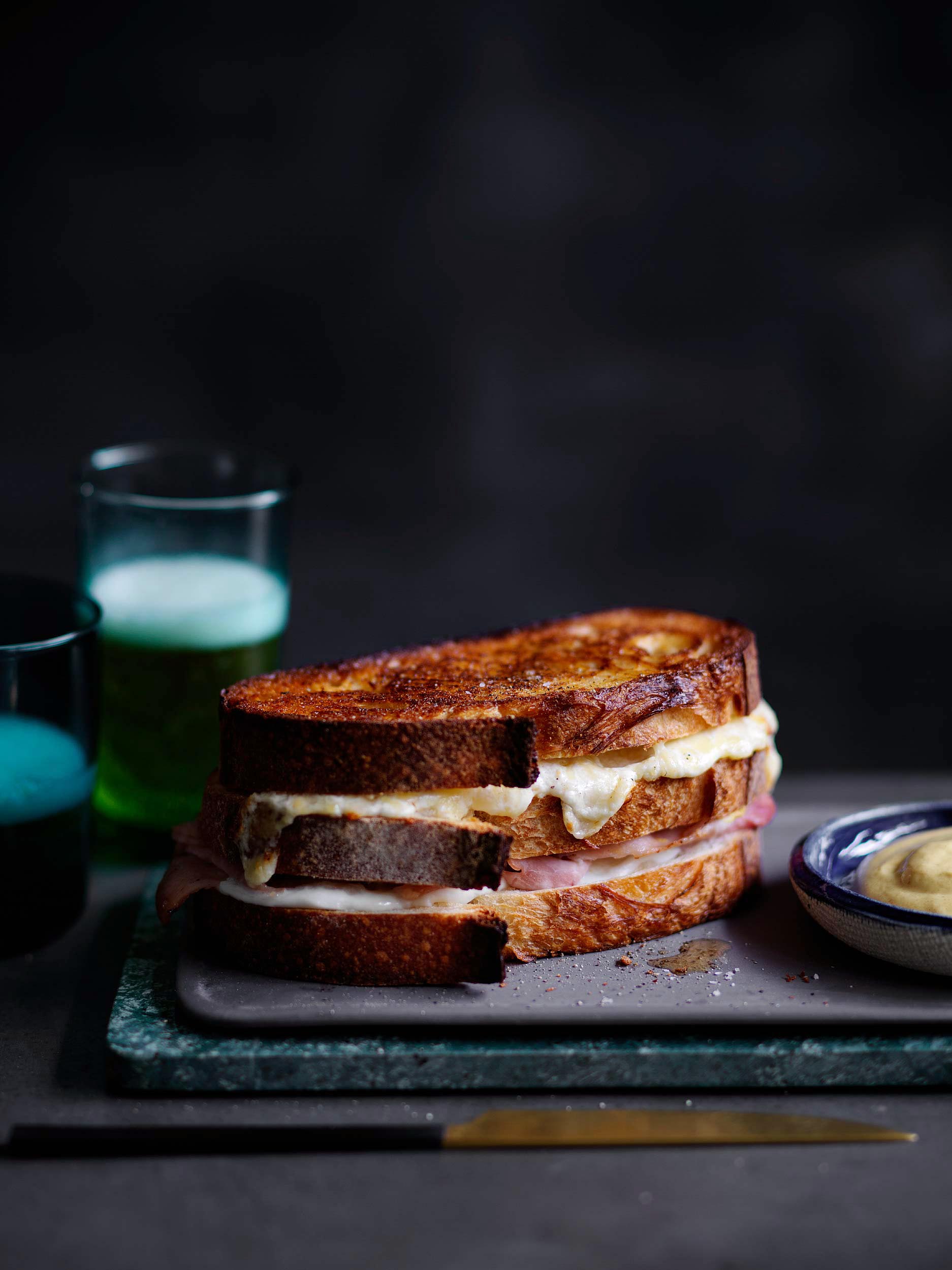 Ham-and-cheese-toastie01